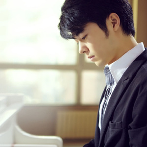 一女与多男群交视频
